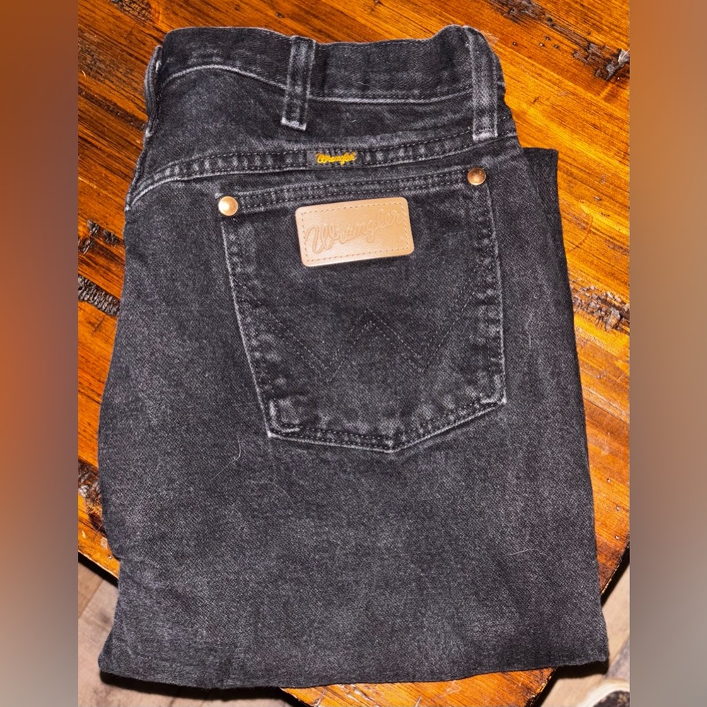 Black Wrangler Men’s Jeans